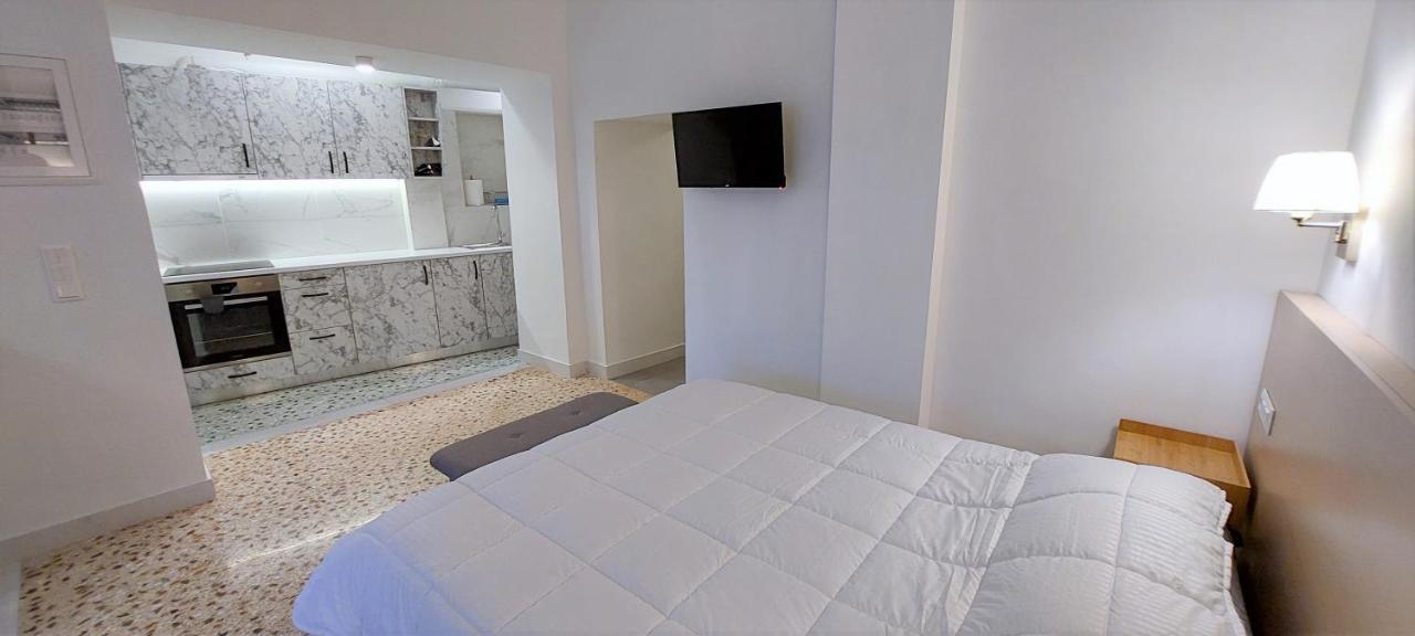 Athens Plaka Family Suites Екстериор снимка