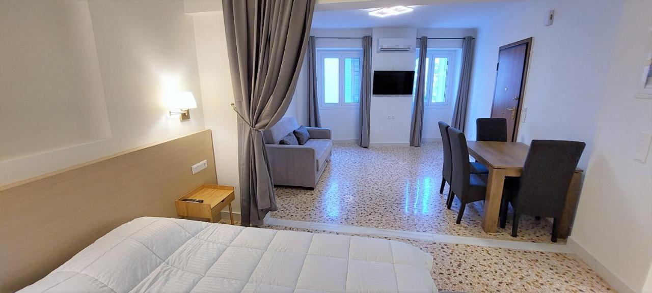 Athens Plaka Family Suites Екстериор снимка